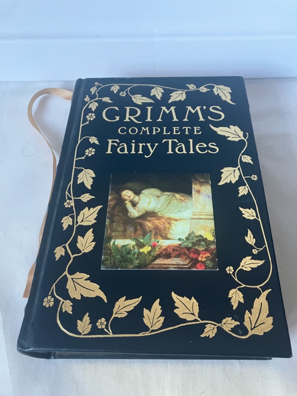 Grimm's Complete Fairy Tales Leather Bound Hardcover Book 1993 Barnes & Noble